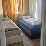 Διαμέρισμα Your House